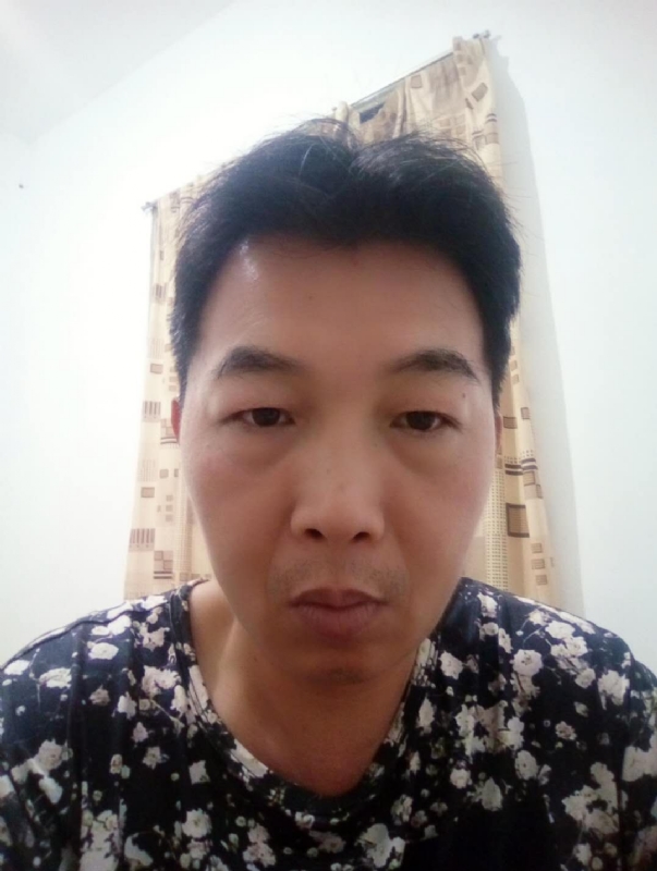 繁华哀伤的第一张照片--福州婚介网