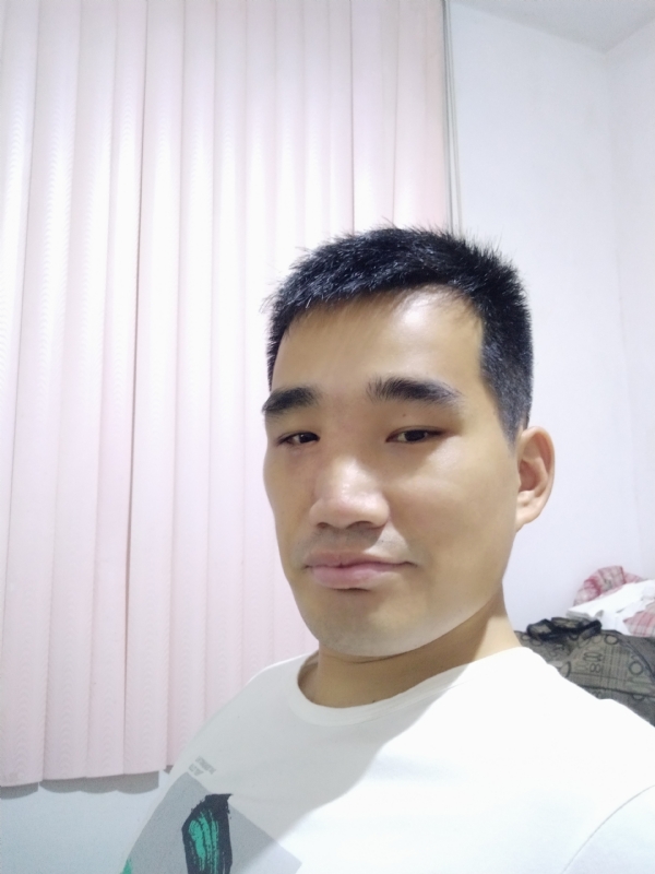 大男孩的第一张照片--福州婚介网