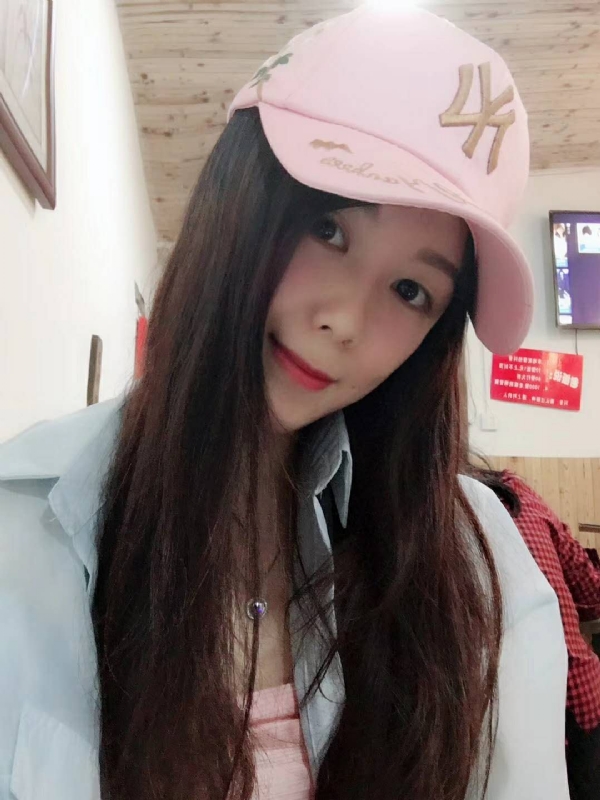 丹丹的第三张照片--福州婚介网