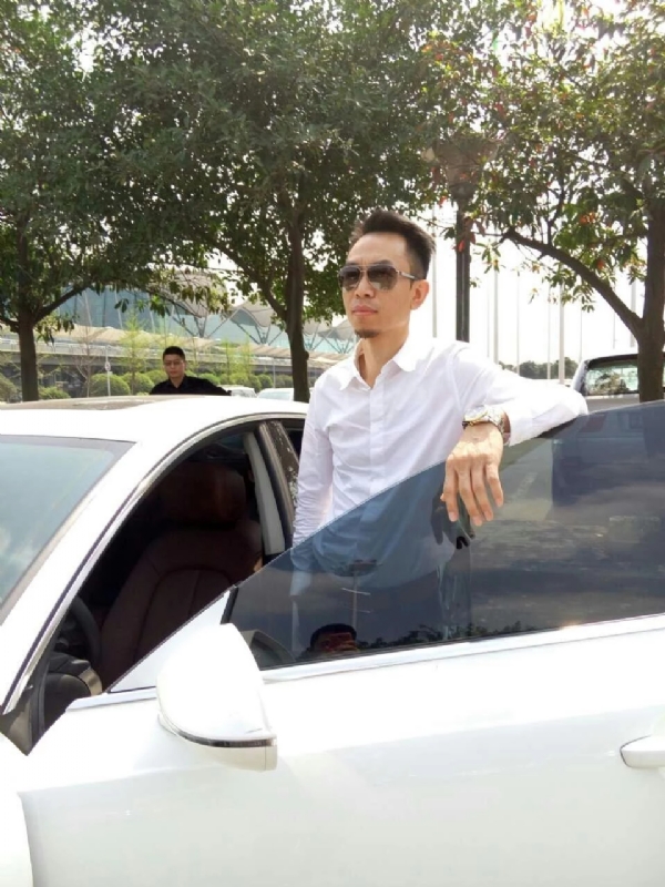 杨岳的第一张照片--福州婚介网