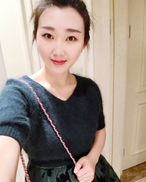 小妮的第三张照片--福州婚介网