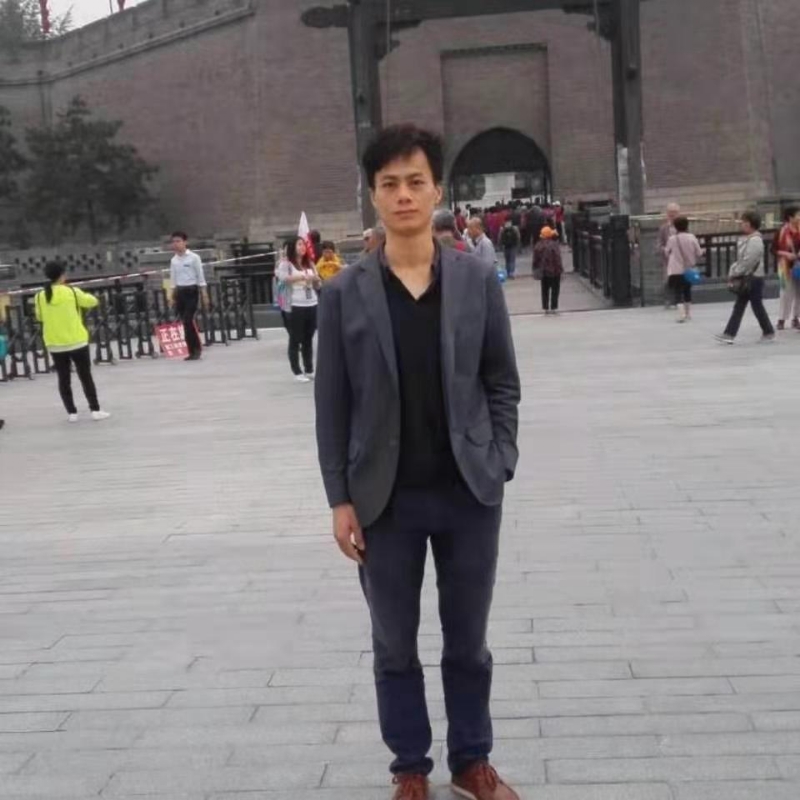 认真的第一张照片--福州婚介网