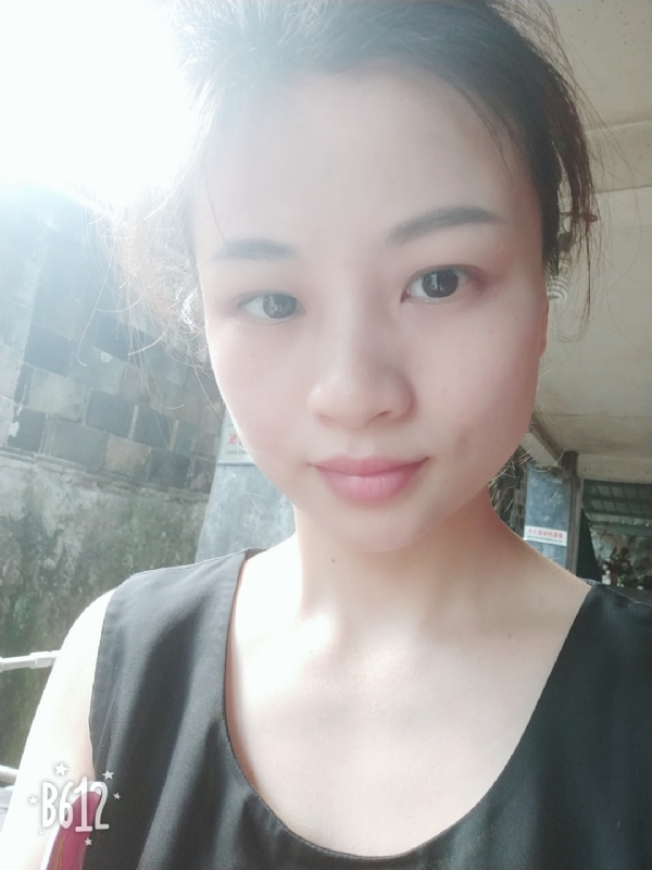 慢慢的第二张照片--福州婚介网