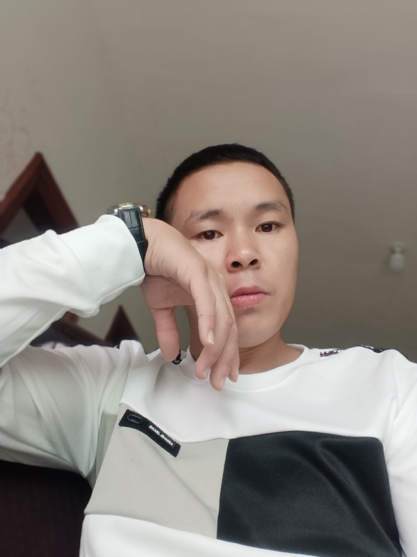 冷漠的第一张照片--福州婚介网
