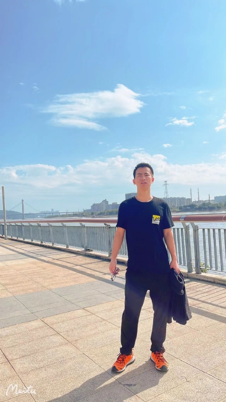 小螃蟹的第一张照片--福州婚介网