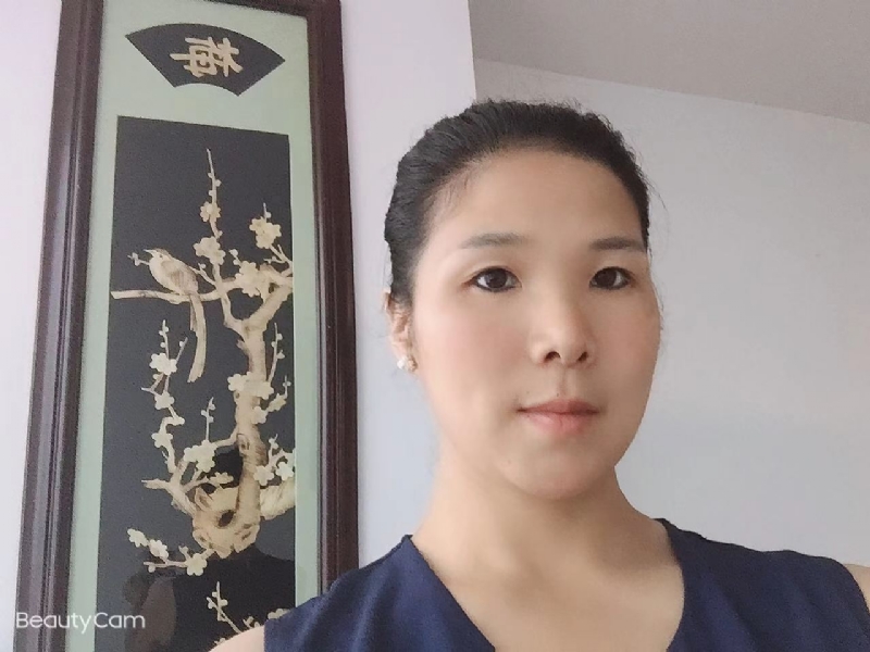 微笑的第一张照片--福州婚介网
