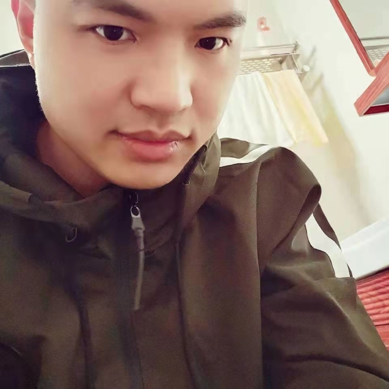 高大上的宅男的第一张照片--福州婚介网