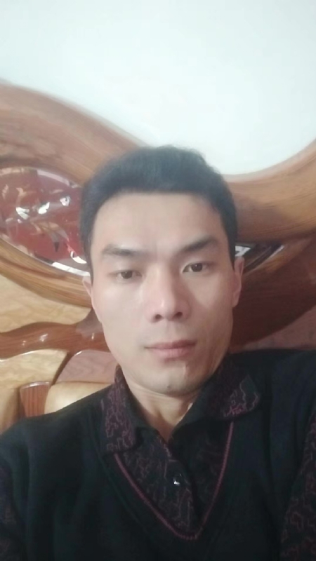 错把真心喂了狗的第四张照片--福州婚介网