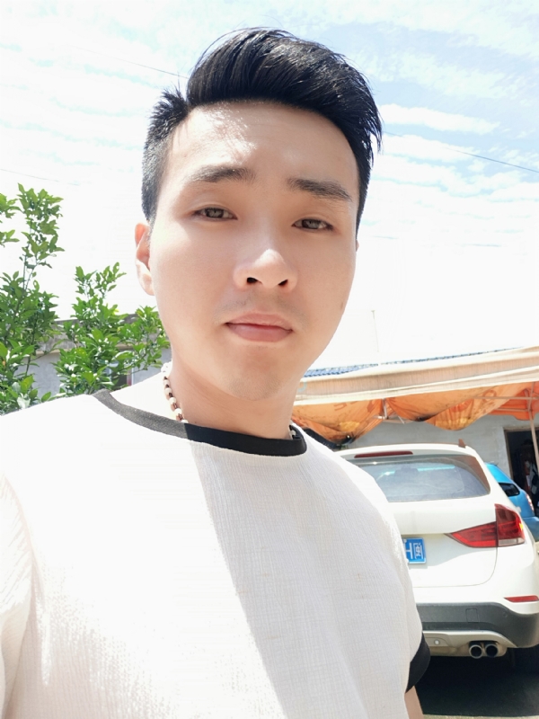 人间烟火的第一张照片--福州婚介网