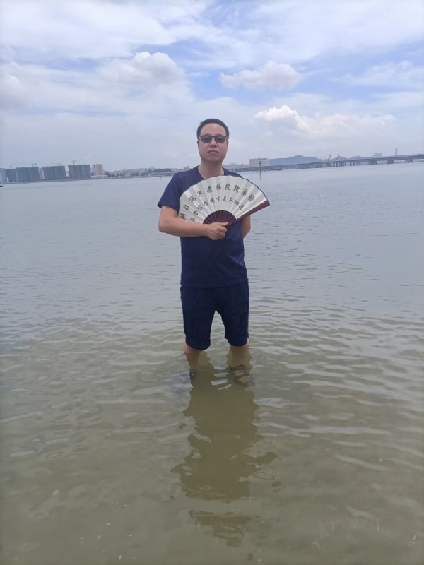浪迹天涯的第一张照片--福州婚介网