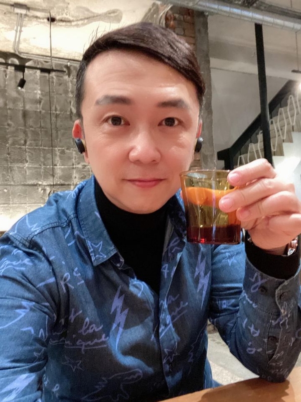 陈道明的第二张照片--福州婚介网