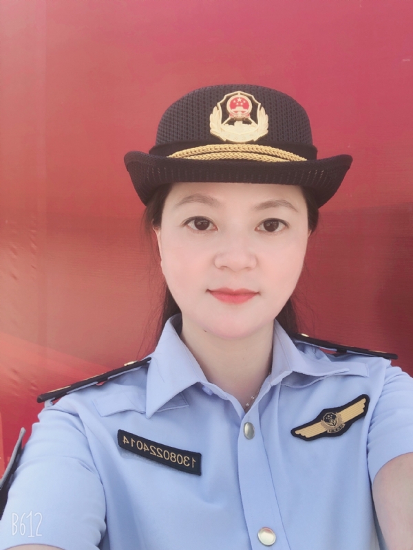明明的第一张照片--福州婚介网
