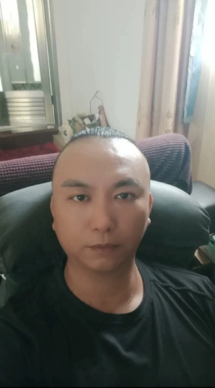 施逸森的第一张照片--福州婚介网