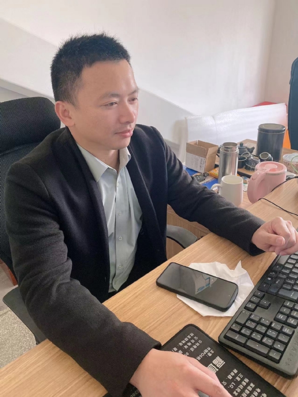 落叶知秋的第一张照片--福州婚介网