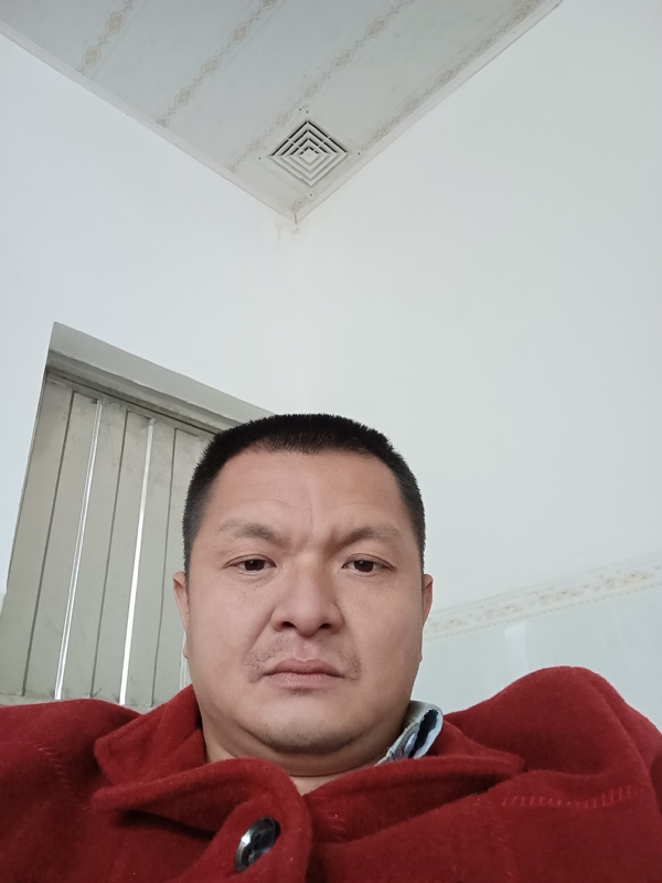 兰成龙的第一张照片--福州婚介网