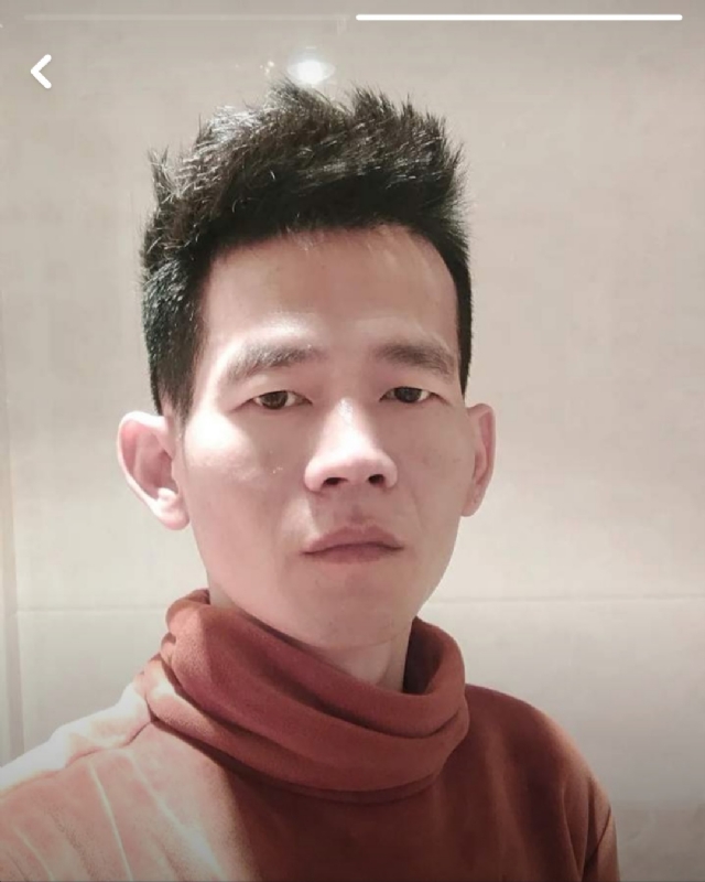 白了少年头的第一张照片--福州婚介网