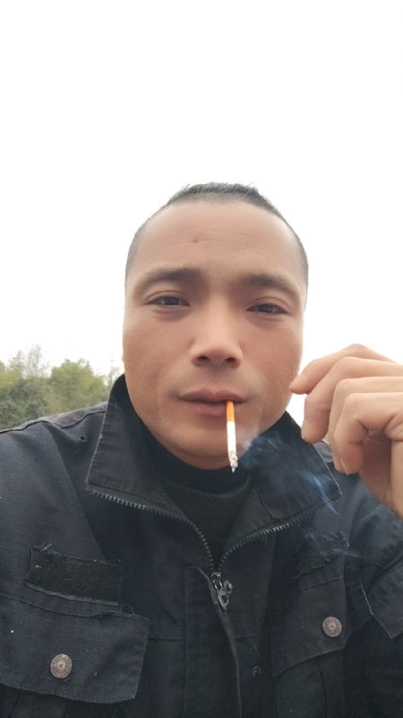 伯爵的第一张照片--福州婚介网