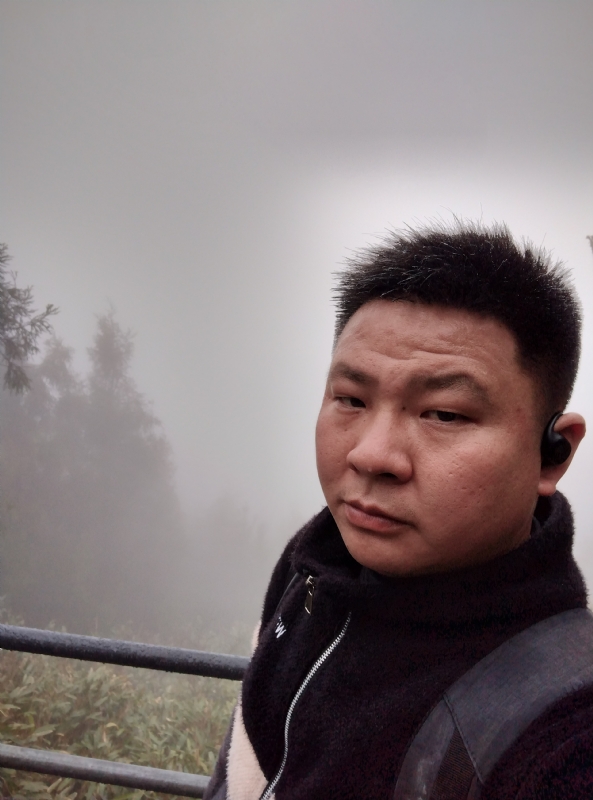 何何何的第一张照片--福州婚介网